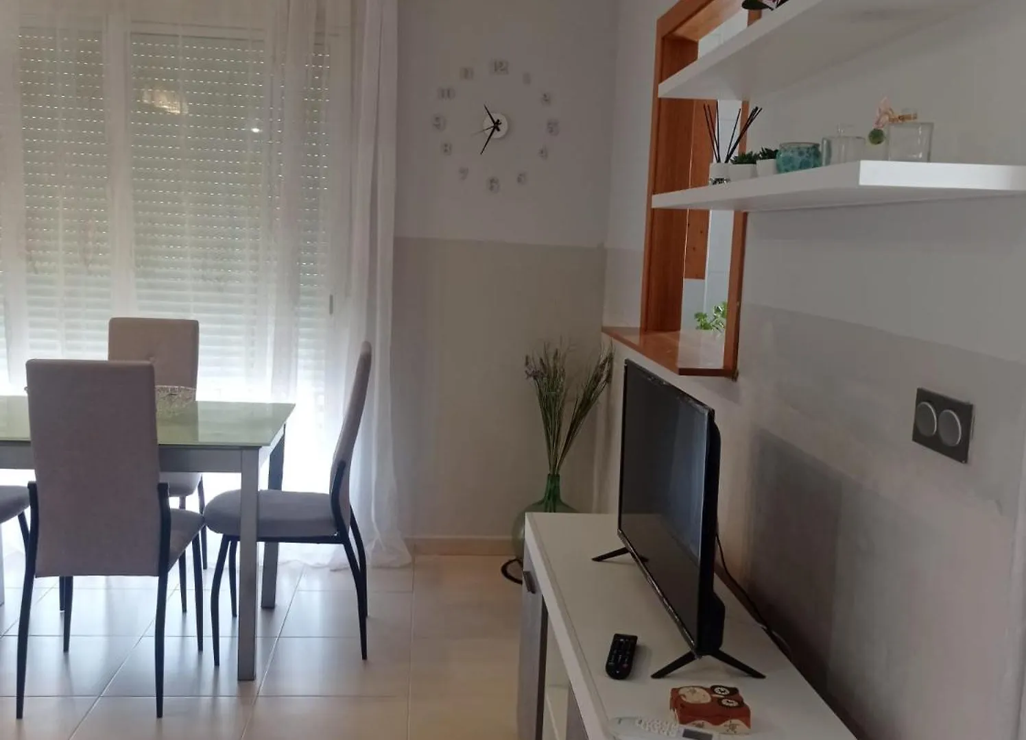 Apartamentos Turisticos Las Cinco Joyas Linares  España