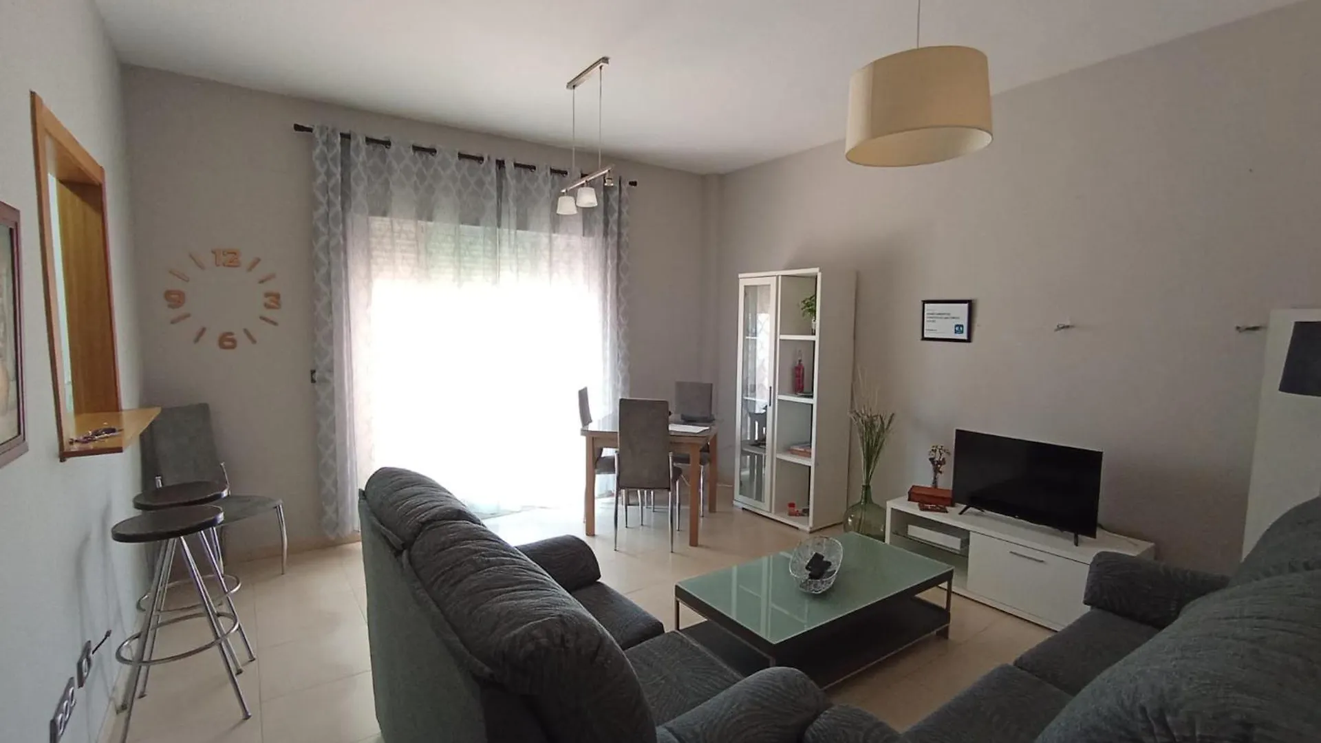 Apartamentos Turisticos Las Cinco Joyas Linares  0*, Linares (Jaen) España