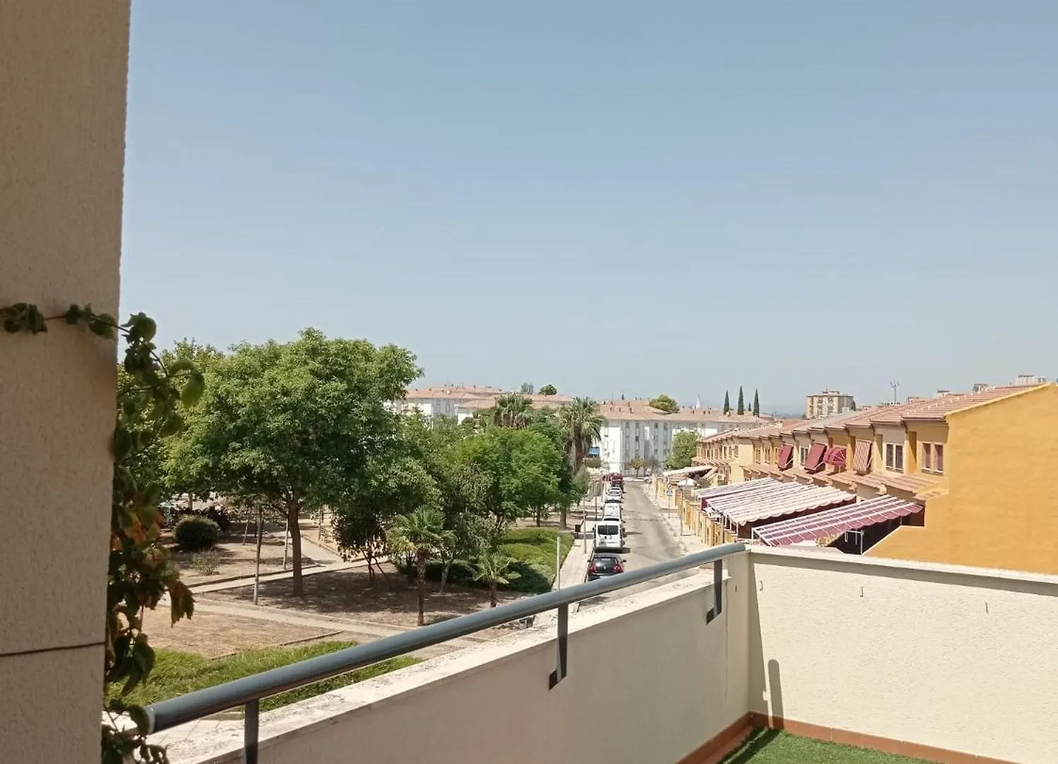 Apartamentos Turisticos Las Cinco Joyas Linares  0*, Linares (Jaen) España